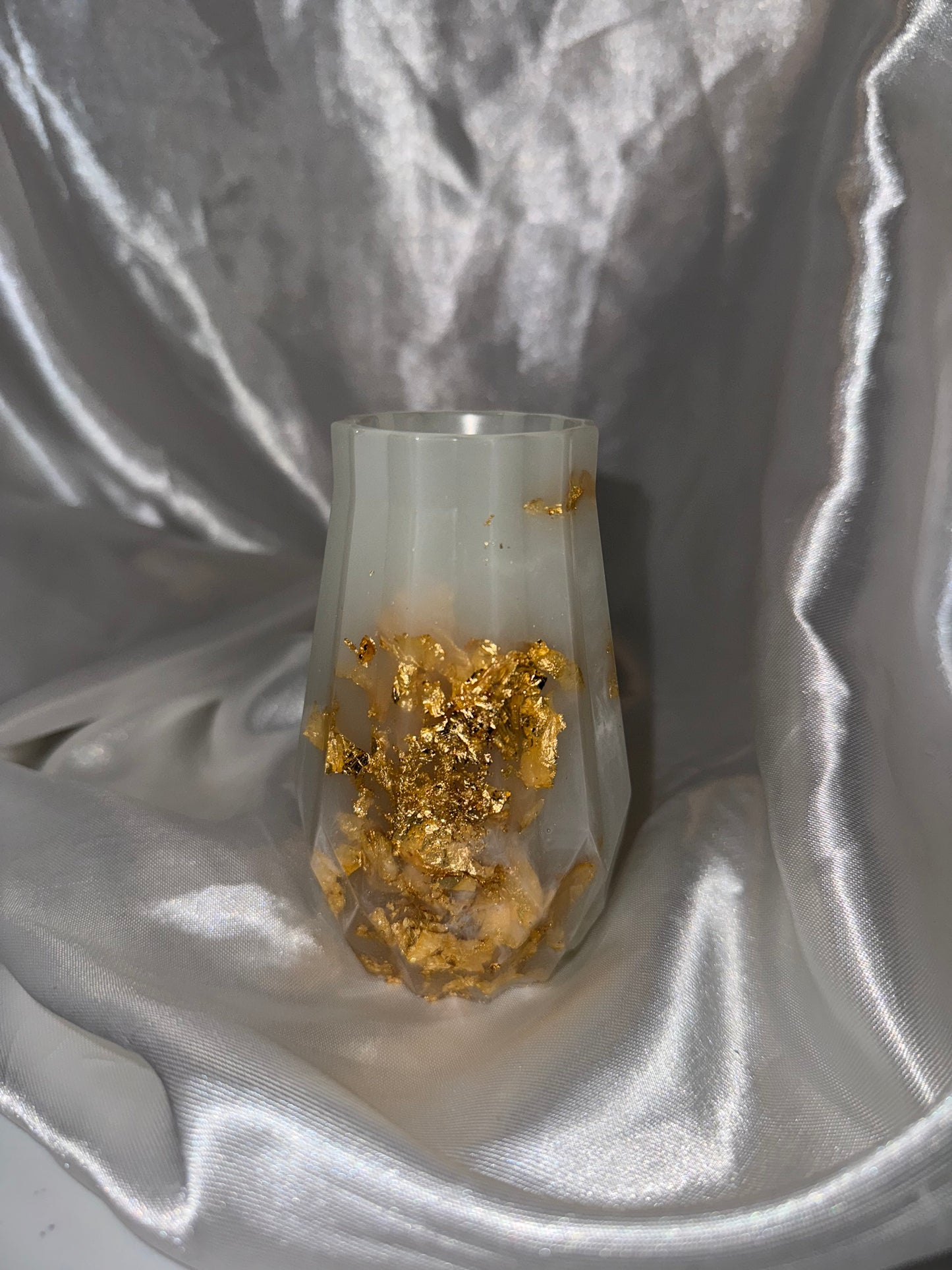 Marble resin vase