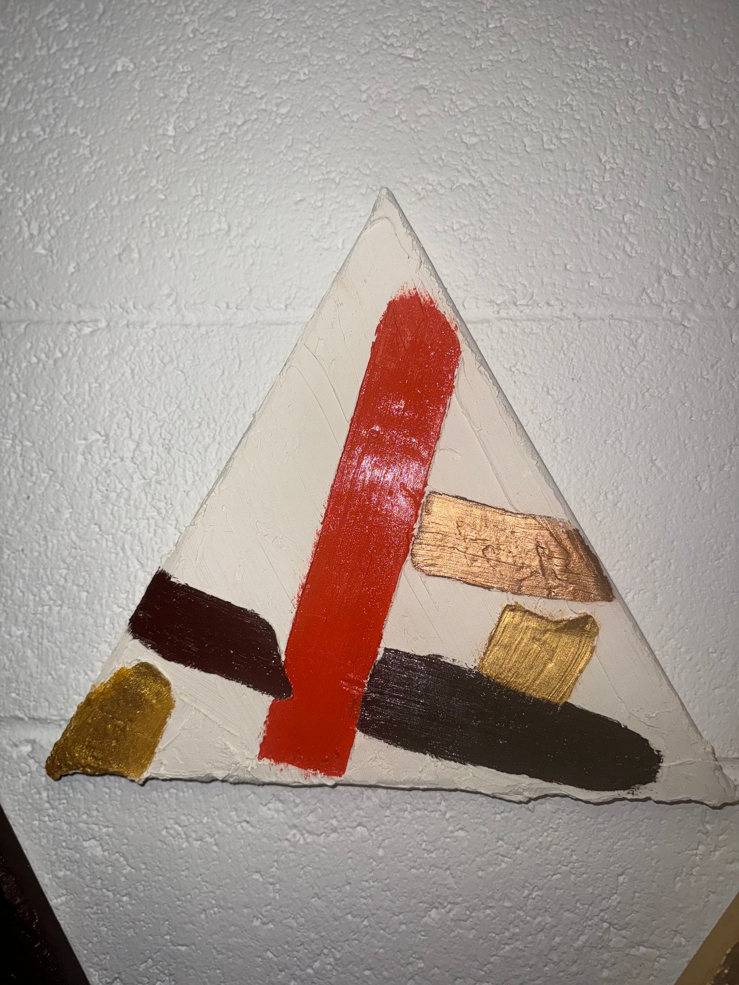 Textured triangle canvas
