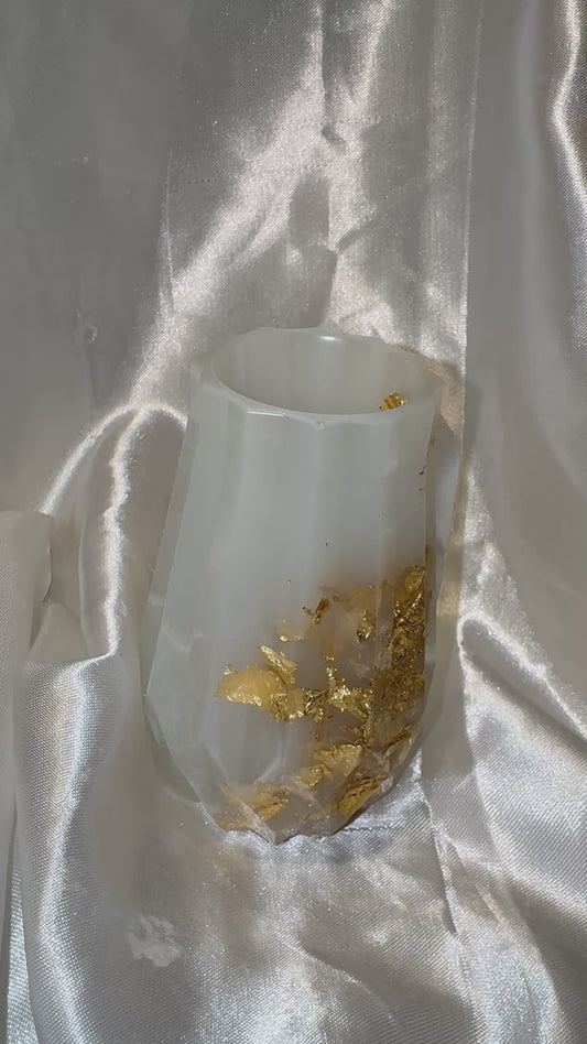 Marble resin vase